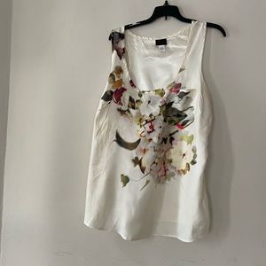 Beautiful painted satin shell size 2  new